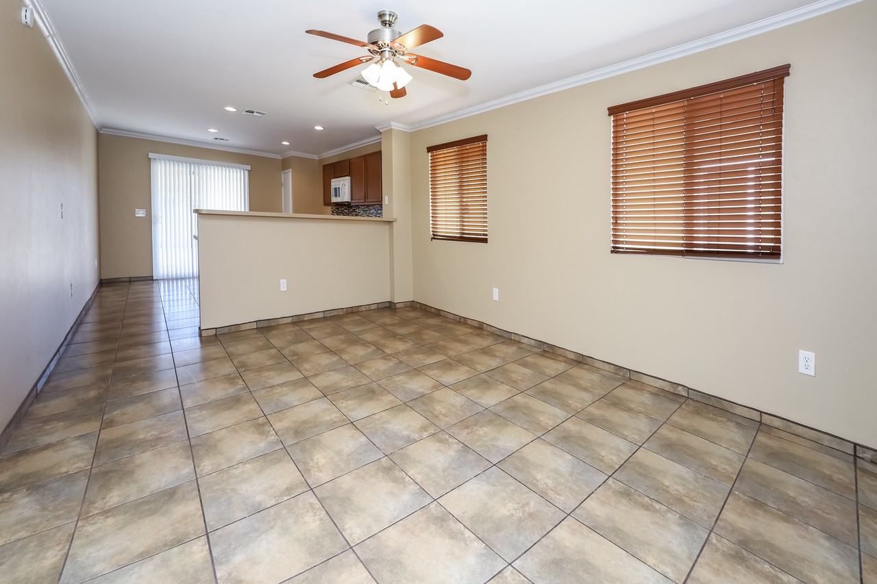 5066 E Kittentails Dr - Photo 3 of 23