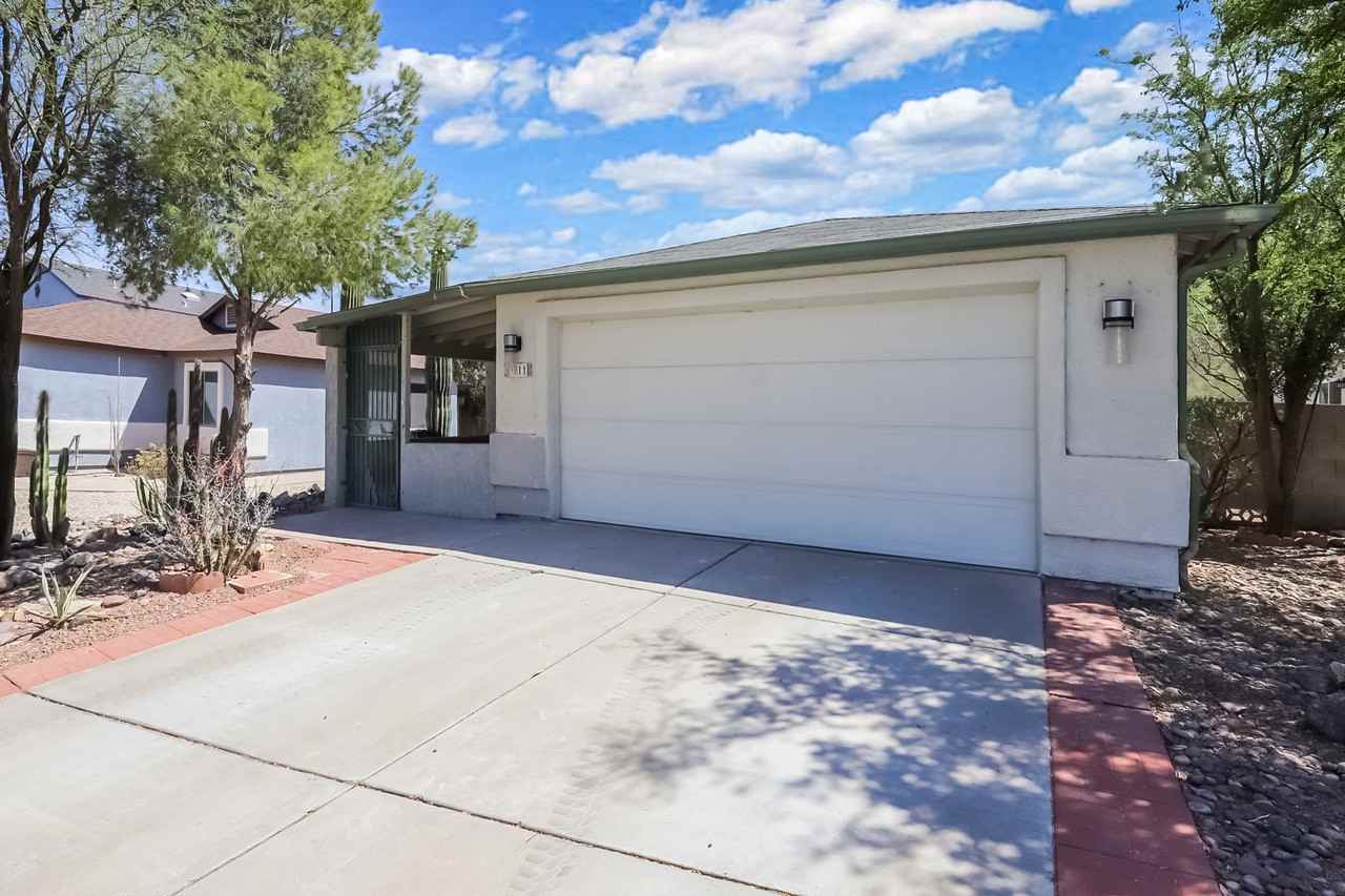 3311 W Alexanderwood Dr - Photo 2 of 24