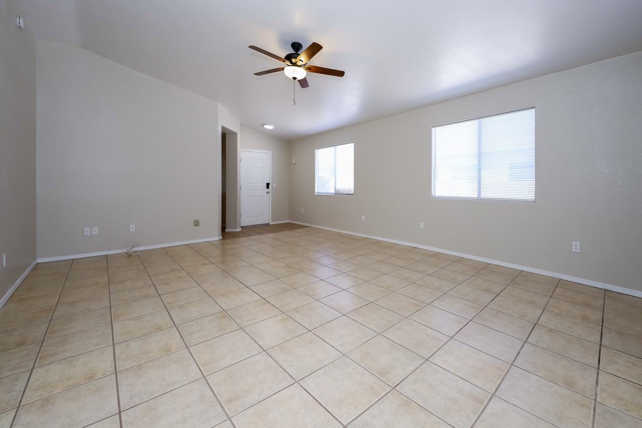 3311 W Alexanderwood Dr - Photo 5 of 24