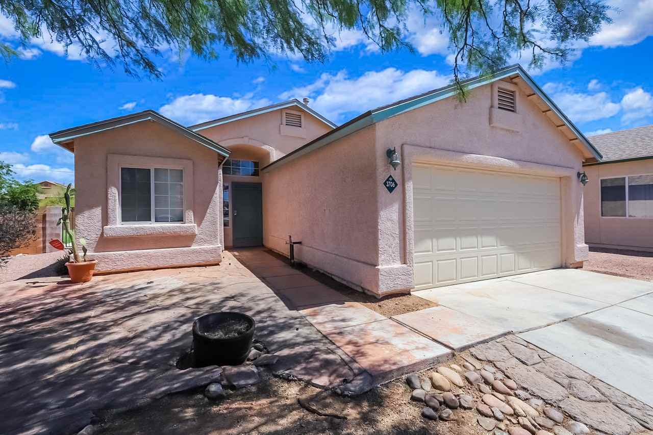 3706 W Sunbonnet Pl - Photo 2 of 29