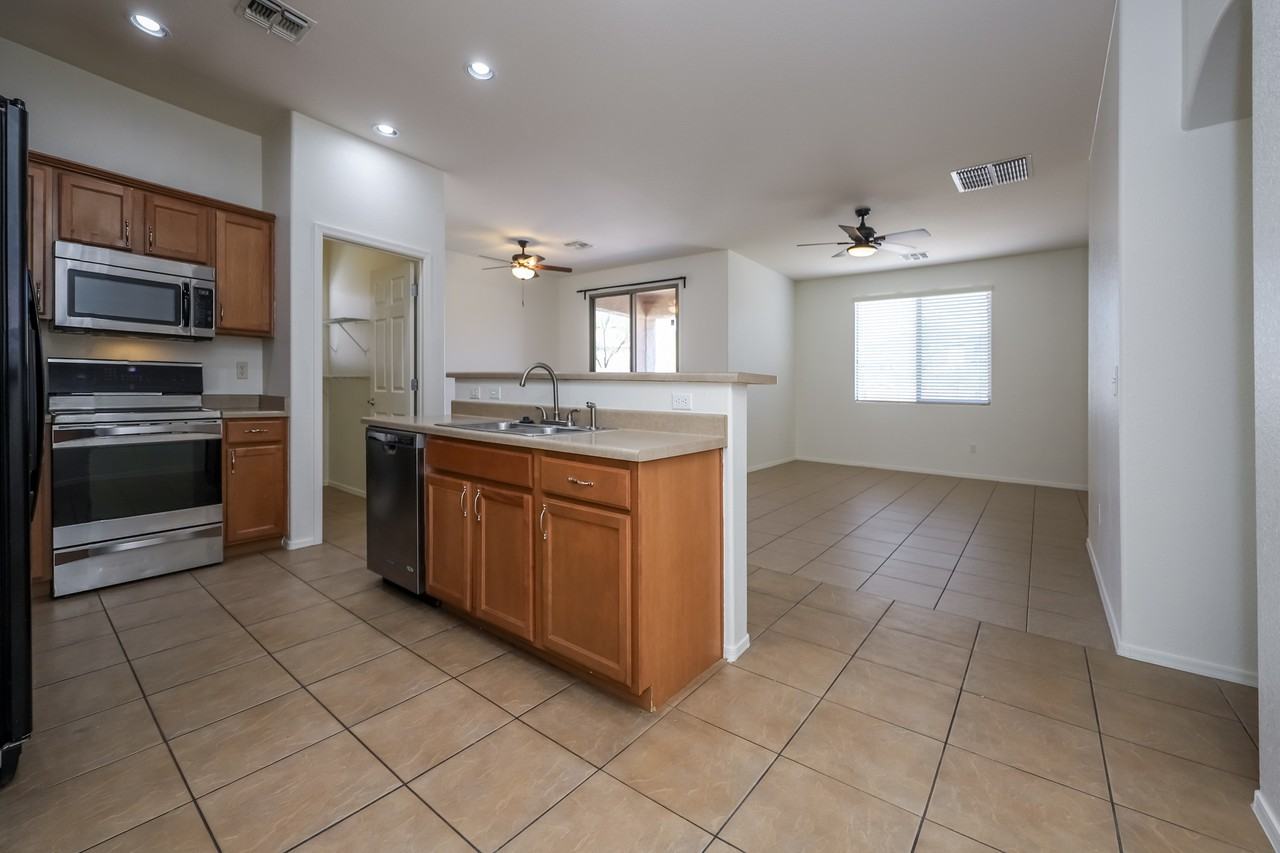 3510 W Avenida Sombra - Photo 2 of 25