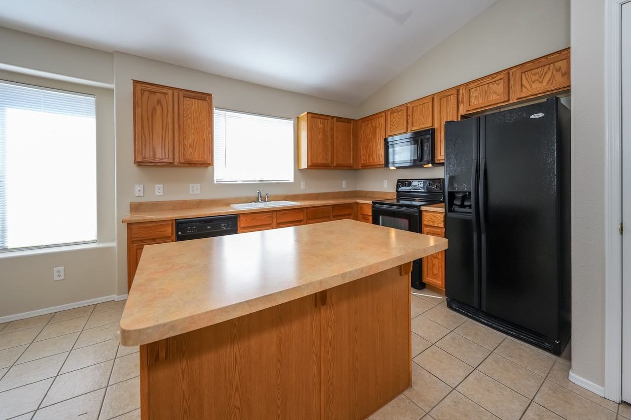 4345 E Ocotillo Desert Trl - Photo 7 of 28