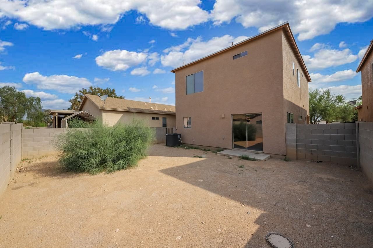 3620 E Felix Blvd - Photo 2 of 30