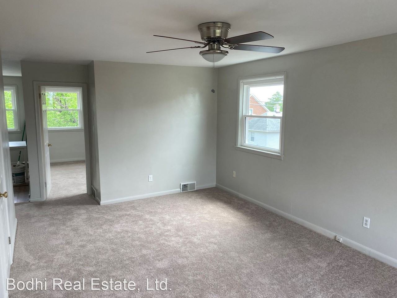131 Bridge St - Photo 3 of 17