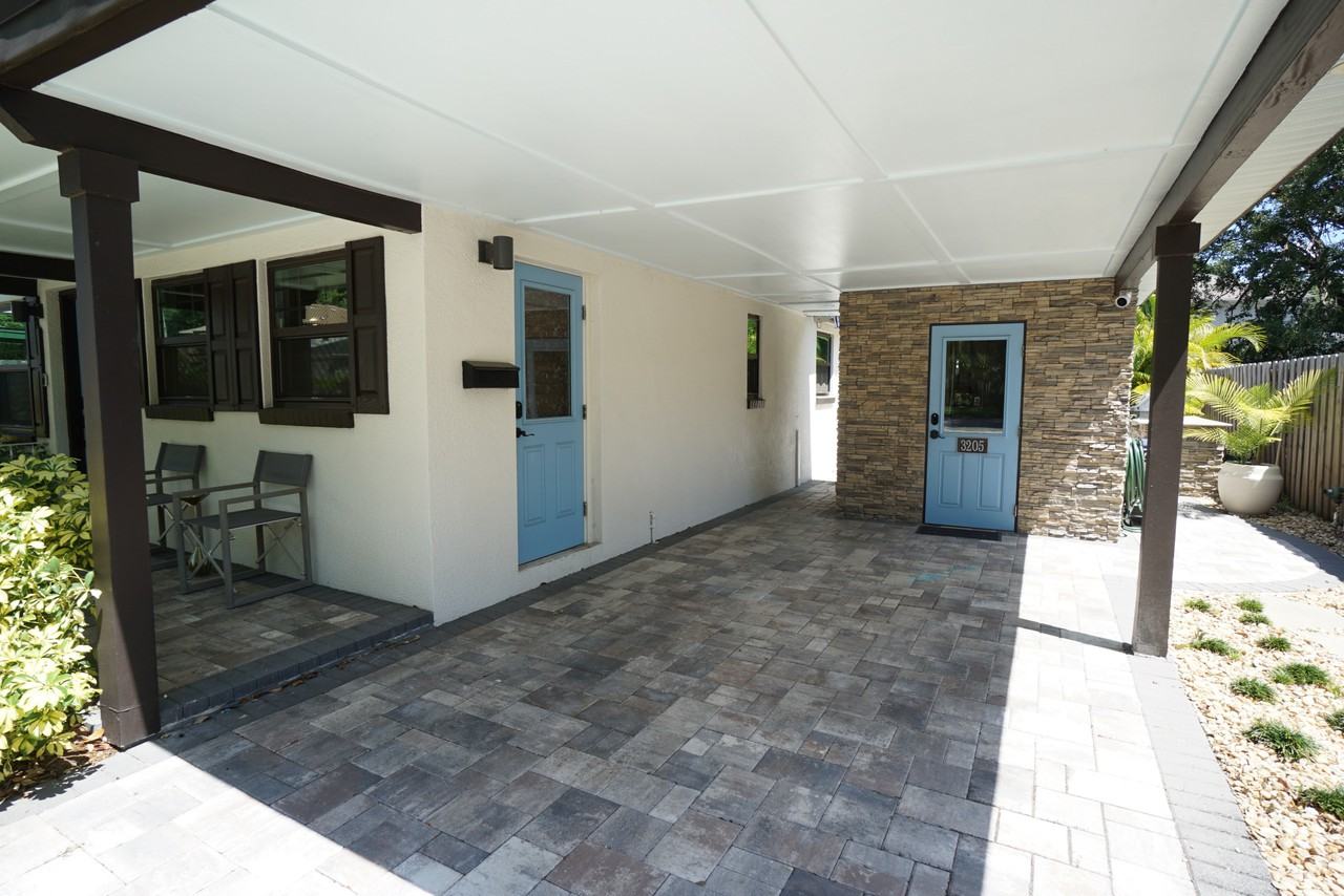 3205 W Ballast Point Blvd - Photo 3 of 19