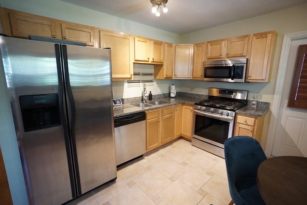 3205 W Ballast Point Blvd - Photo 5 of 19