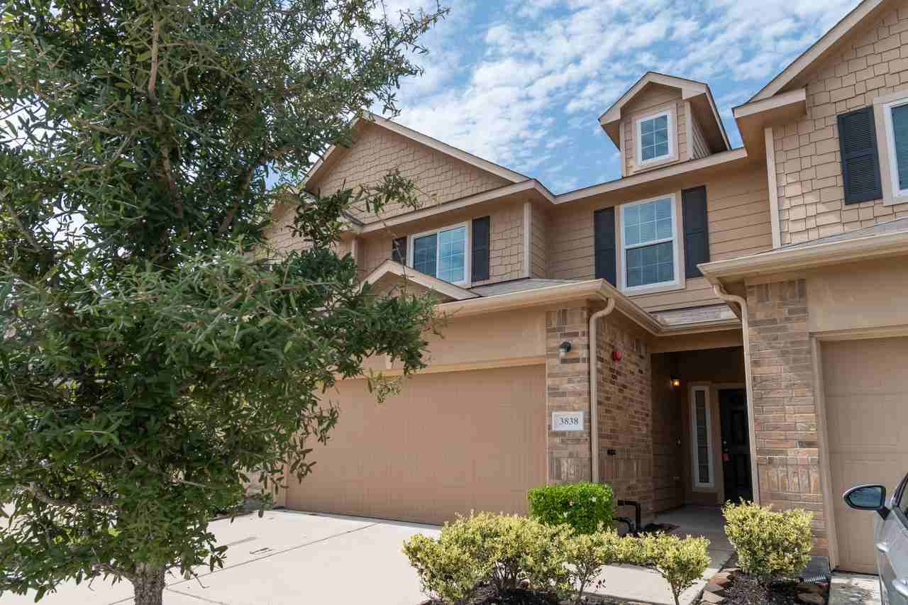 3838 Lexington Grove Ct - Photo 2 of 9