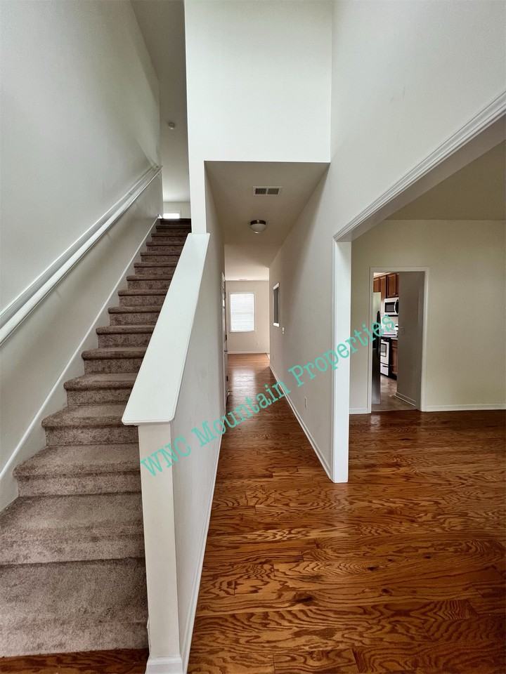 224 E Hiawassee Rd #1 - Photo 2 of 16