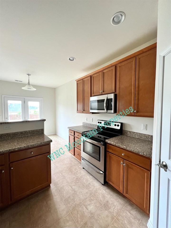 224 E Hiawassee Rd #1 - Photo 7 of 16