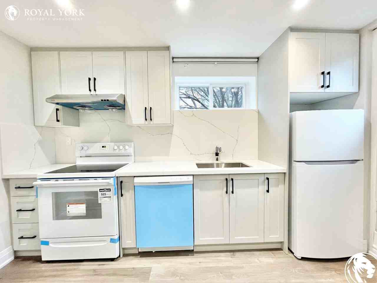 75 Bedle Ave #2 - Photo 2 of 31