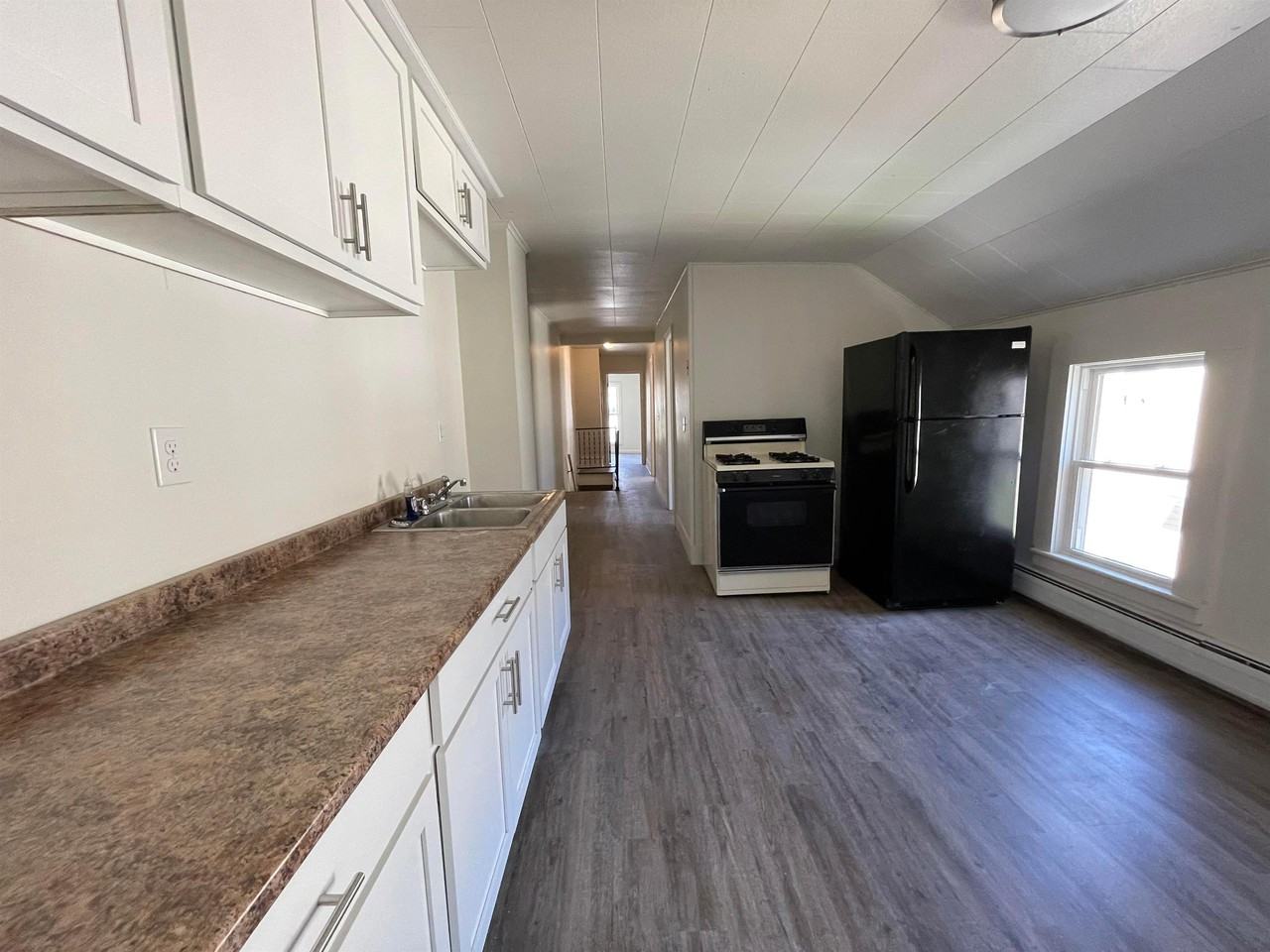 80 Phelps St #82 - Photo 2 of 7