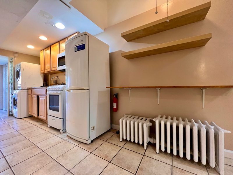 1730 Lang Pl Ne #A - Photo 6 of 12