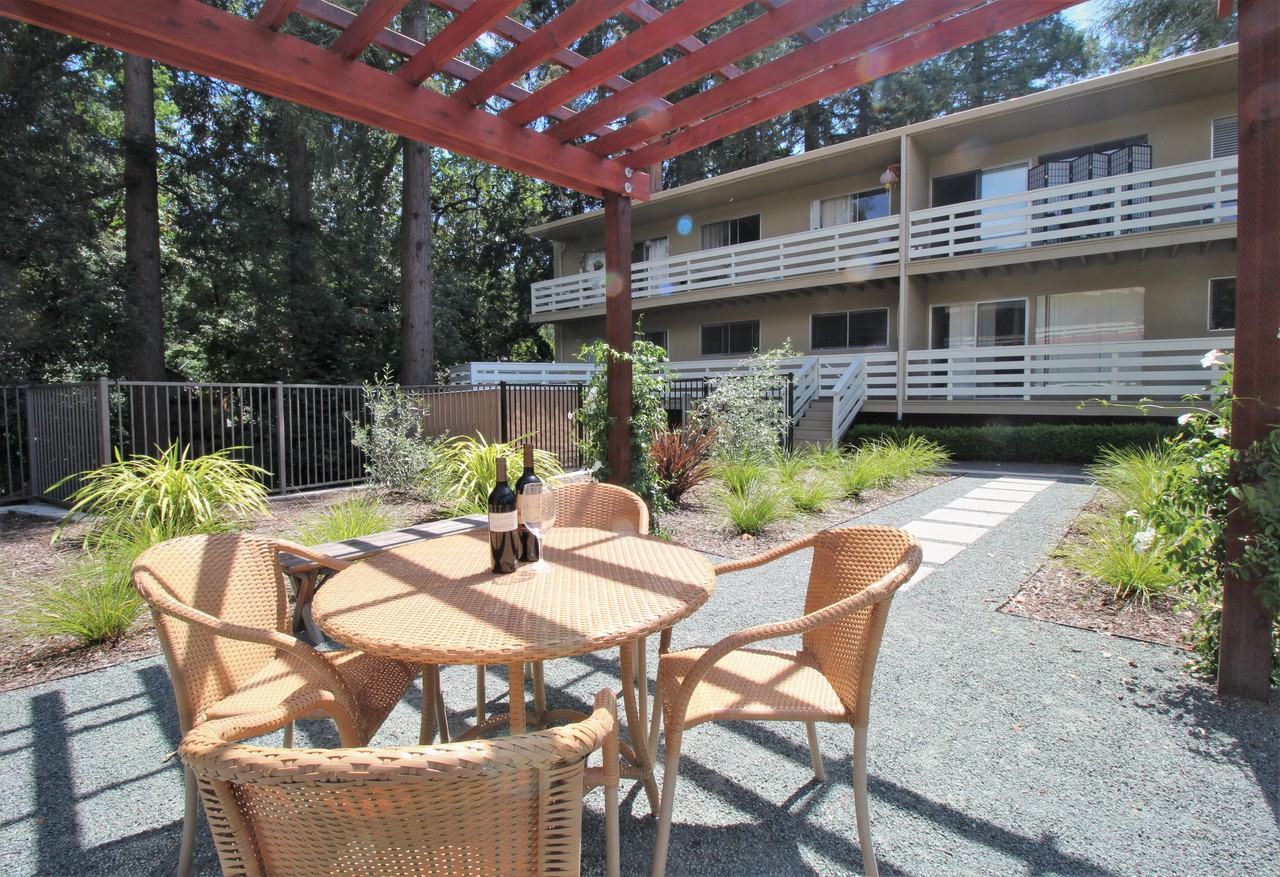 Redwood Creek Apartments - Photo 2 of 6