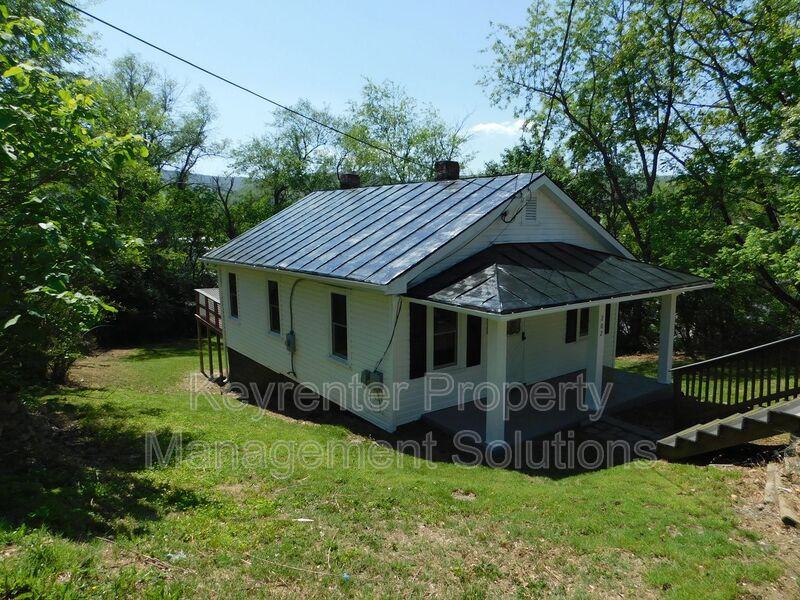 202 Wilson Ave - Photo 2 of 26