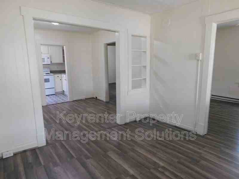 202 Wilson Ave - Photo 5 of 26