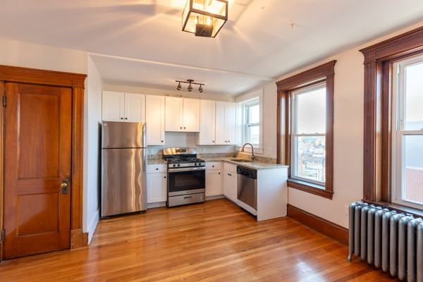257 Washington St #14 - Photo 6 of 14