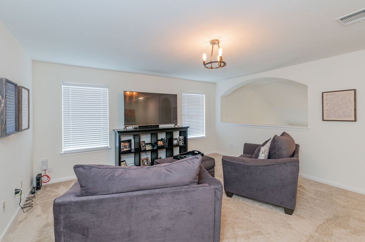 4004 Rocky Shore Ln #1 - Photo 5 of 11