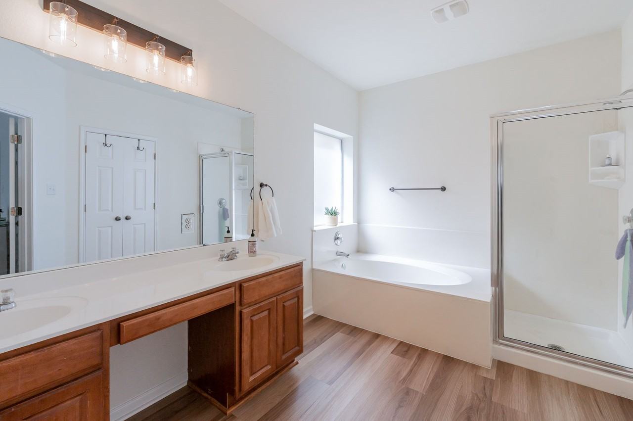 4004 Rocky Shore Ln #1 - Photo 6 of 11