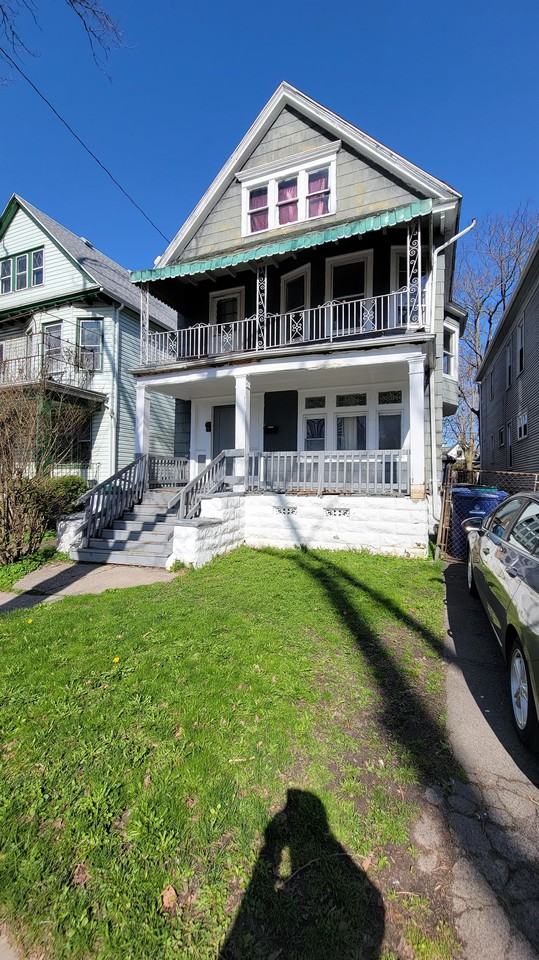 175 Timon St Uppr - Photo 2 of 14