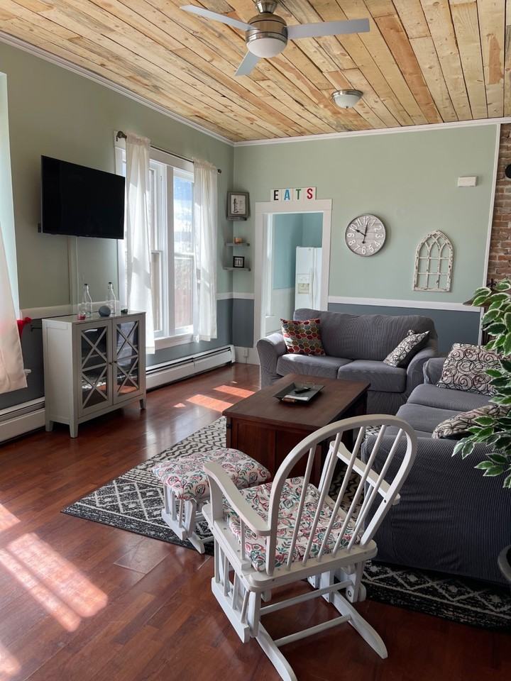 725 Broadway St #1 - Photo 3 of 11