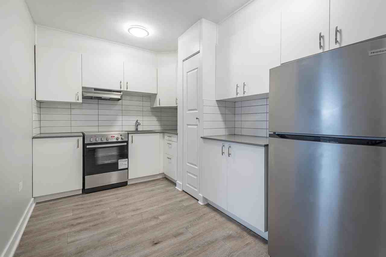 1225 Saint-Marc - Photo 2 of 50
