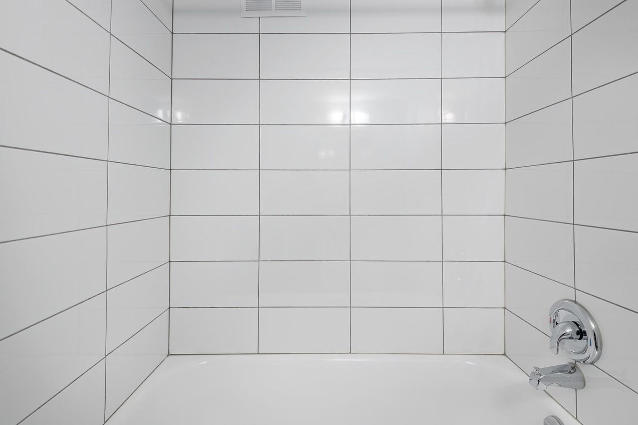 1225 Saint-Marc - Photo 3 of 50