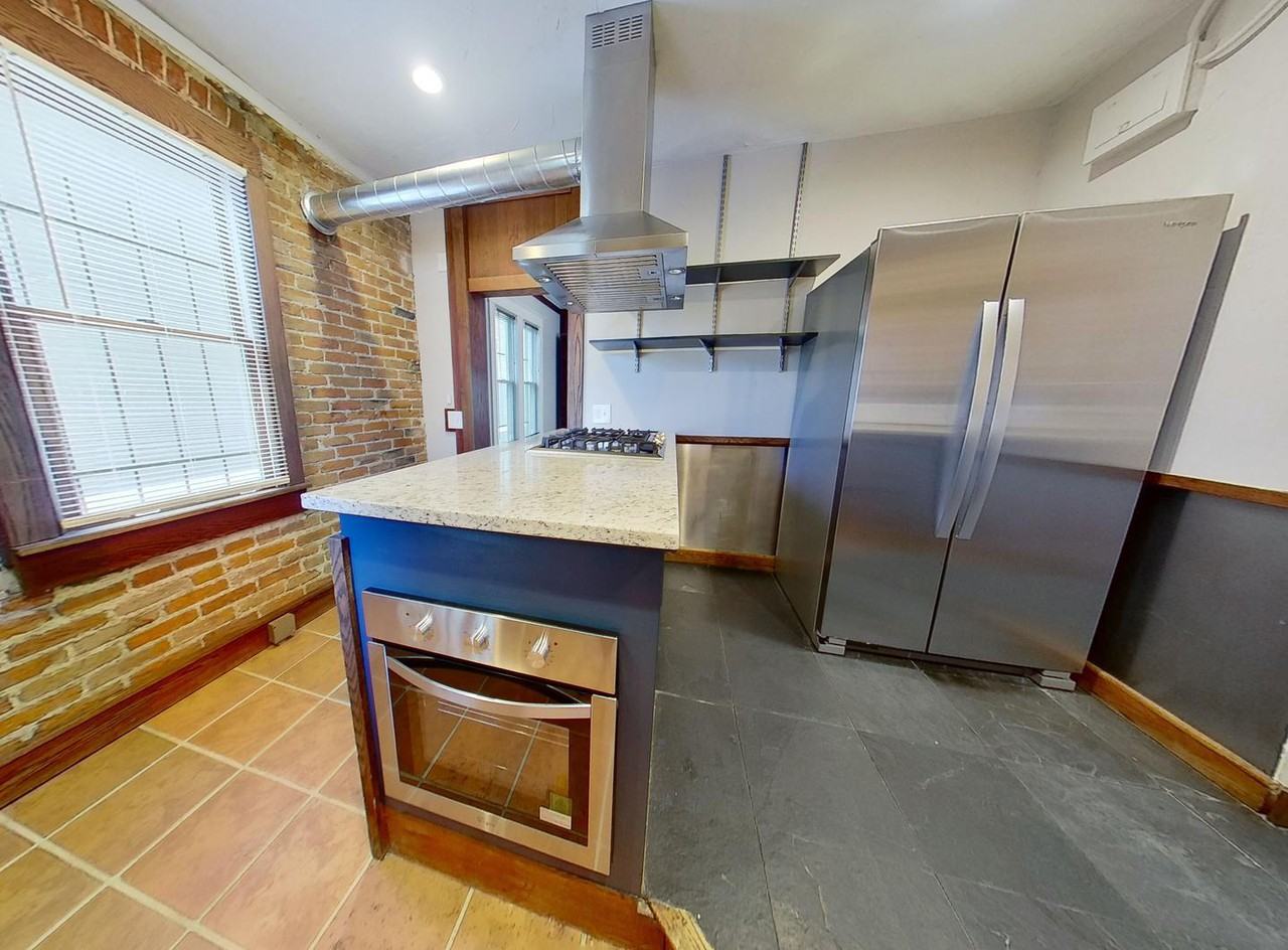 2532 N Ogden St - Photo 4 of 21