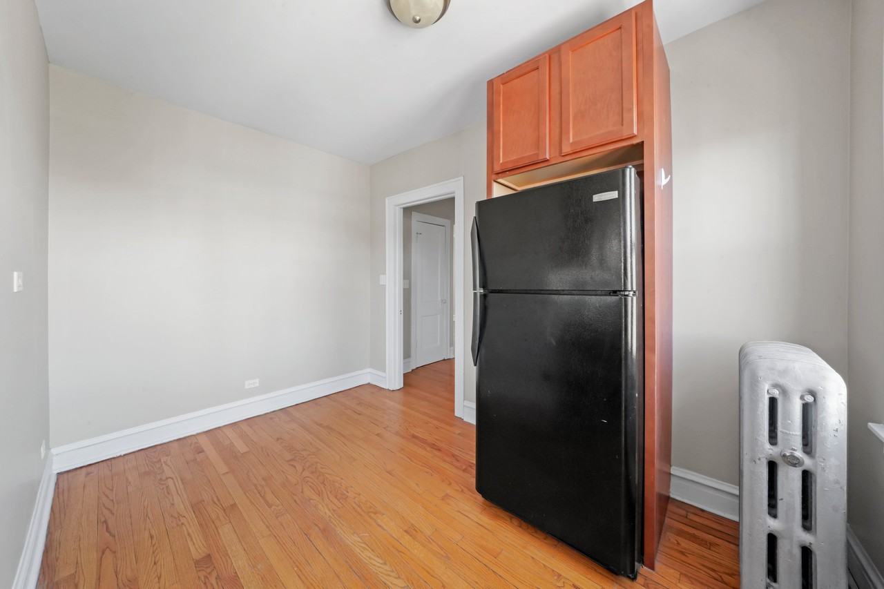 1927 Grove Ave #107 - Photo 4 of 13