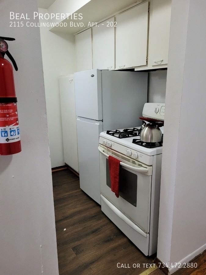 2115 Collingwood Boulevard #202 - Photo 3 of 12