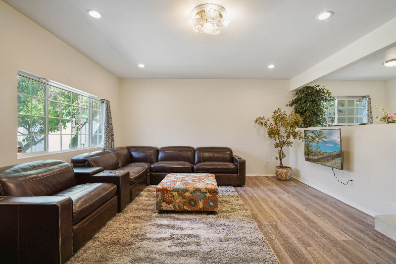 15925 Pathernia St - Photo 6 of 24