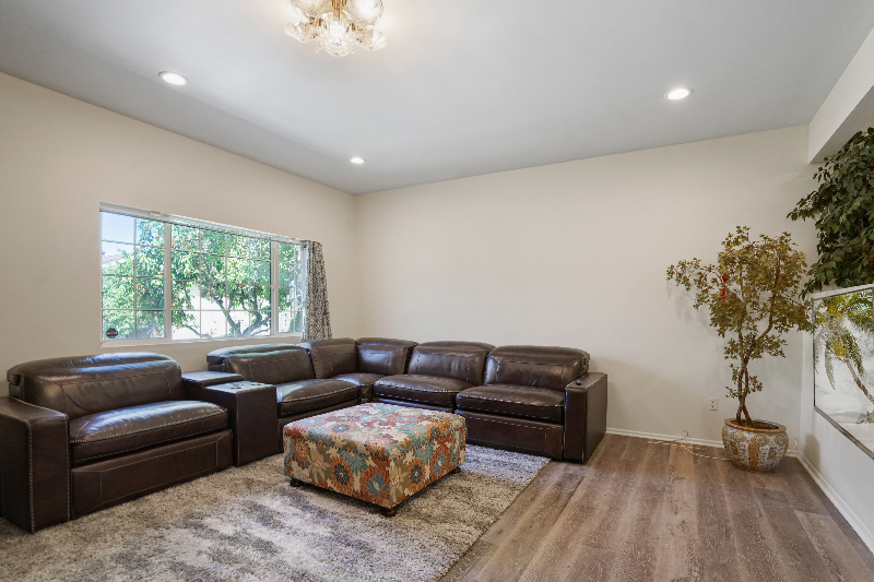 15925 Pathernia St - Photo 7 of 24