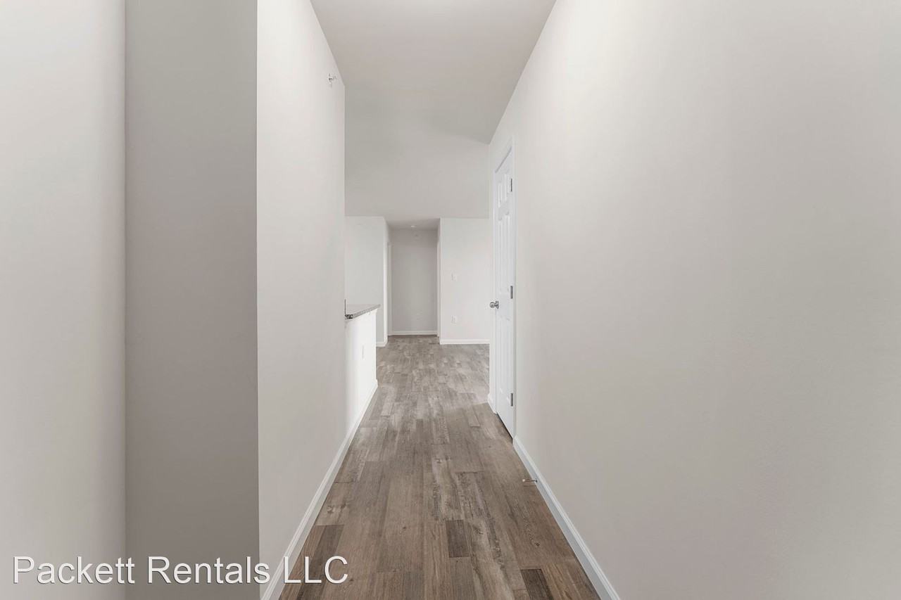 5373 Richmond Rd - Photo 3 of 23