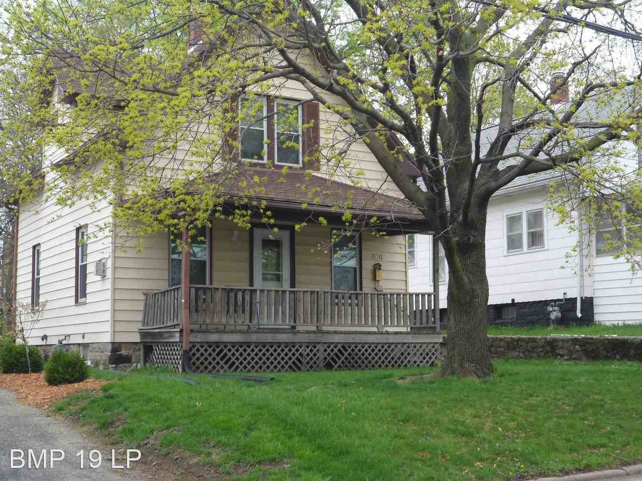 306 13th St Sw - Photo 2 of 14