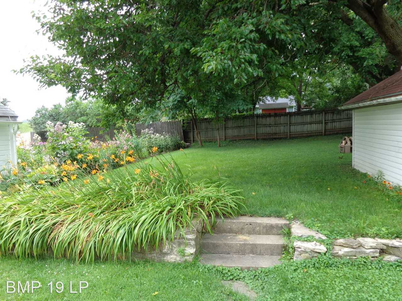 306 13th St Sw - Photo 3 of 14