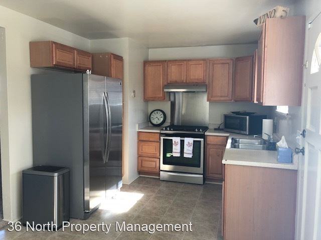 2060 Paralta Ave - Photo 3 of 11