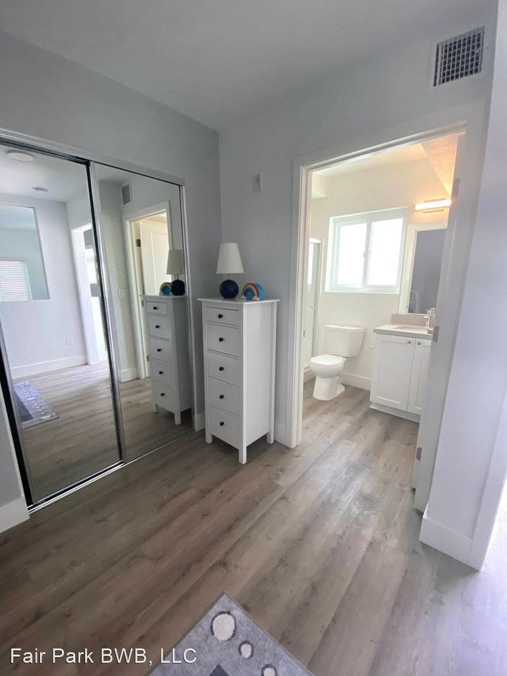 2050 Fair Park Ave - Photo 2 of 14