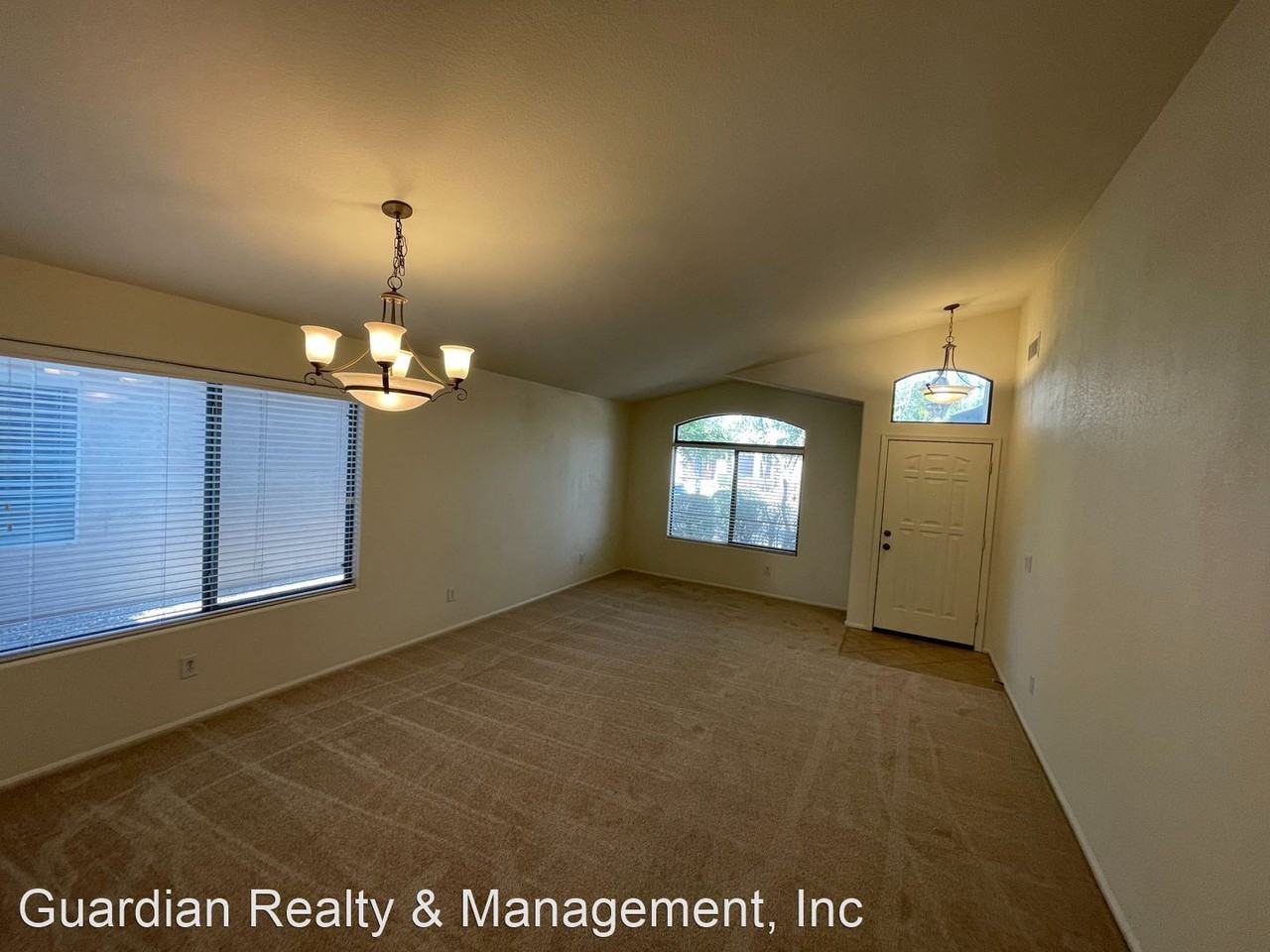 2427 W Oberlin Way - Photo 3 of 14