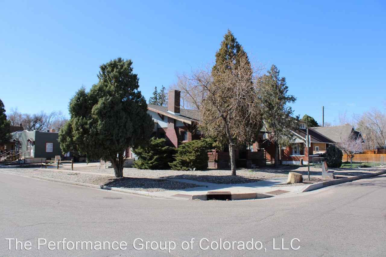 715-715 1/2 Berkley Ave - Photo 3 of 26