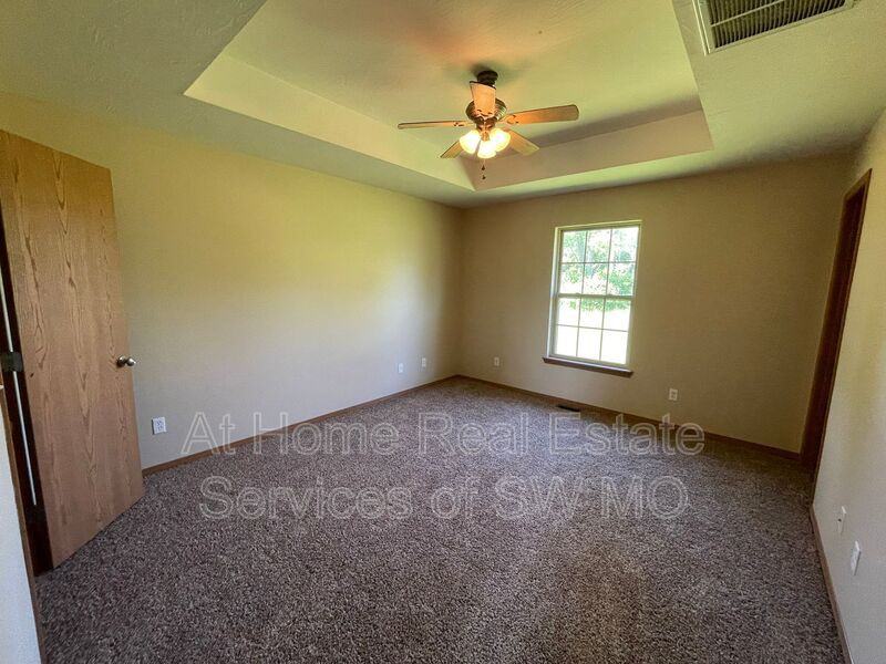 3314 N Marion Ave - Photo 5 of 5
