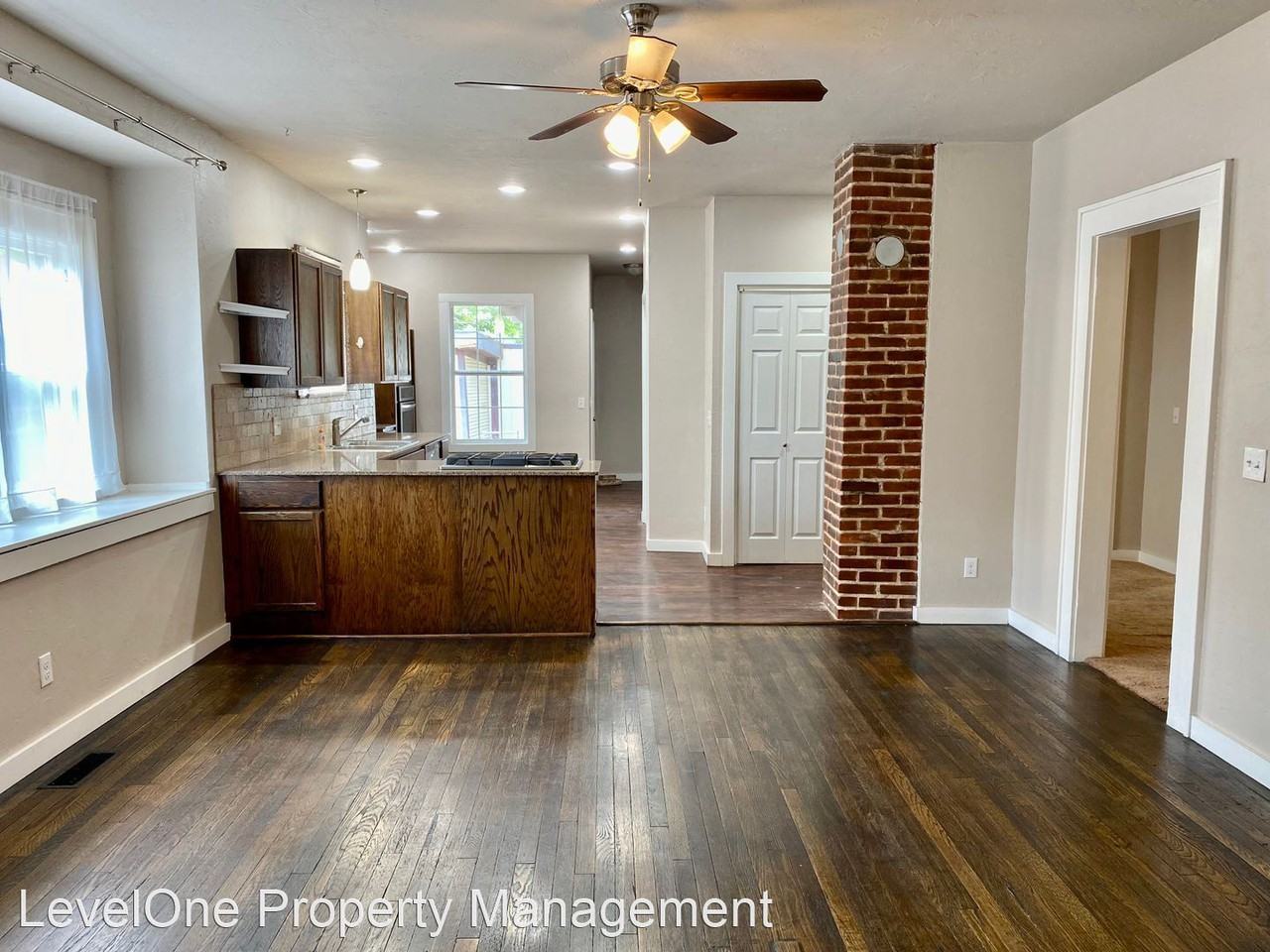 719 Nw 32nd St - Photo 3 of 15