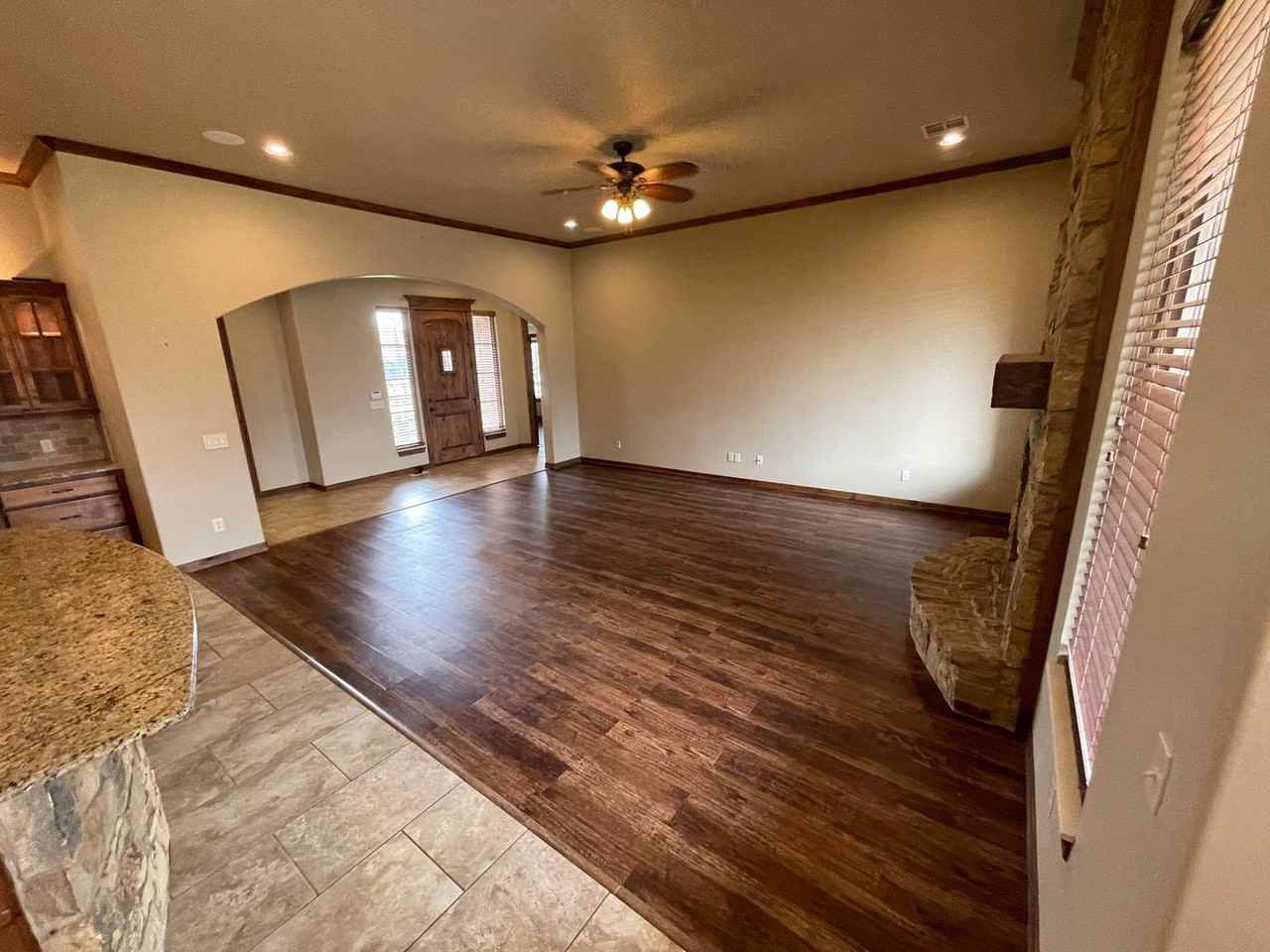 12609 Nw 7th Ct - Photo 3 of 48