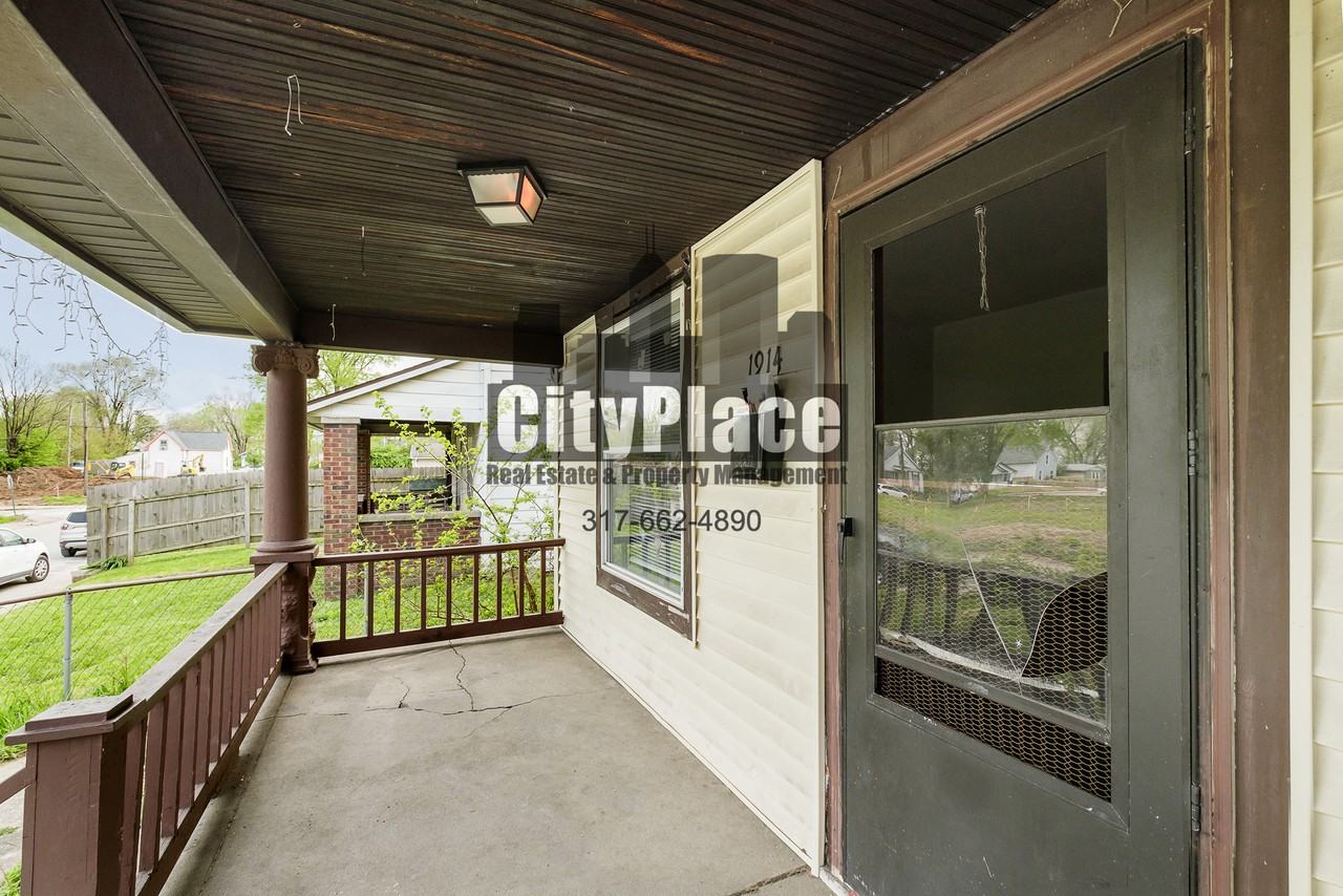 1914 Sugar Grove Ave - Photo 6 of 26