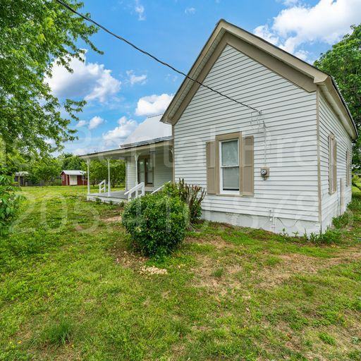 16460 Log Cabin Rd - Photo 2 of 26