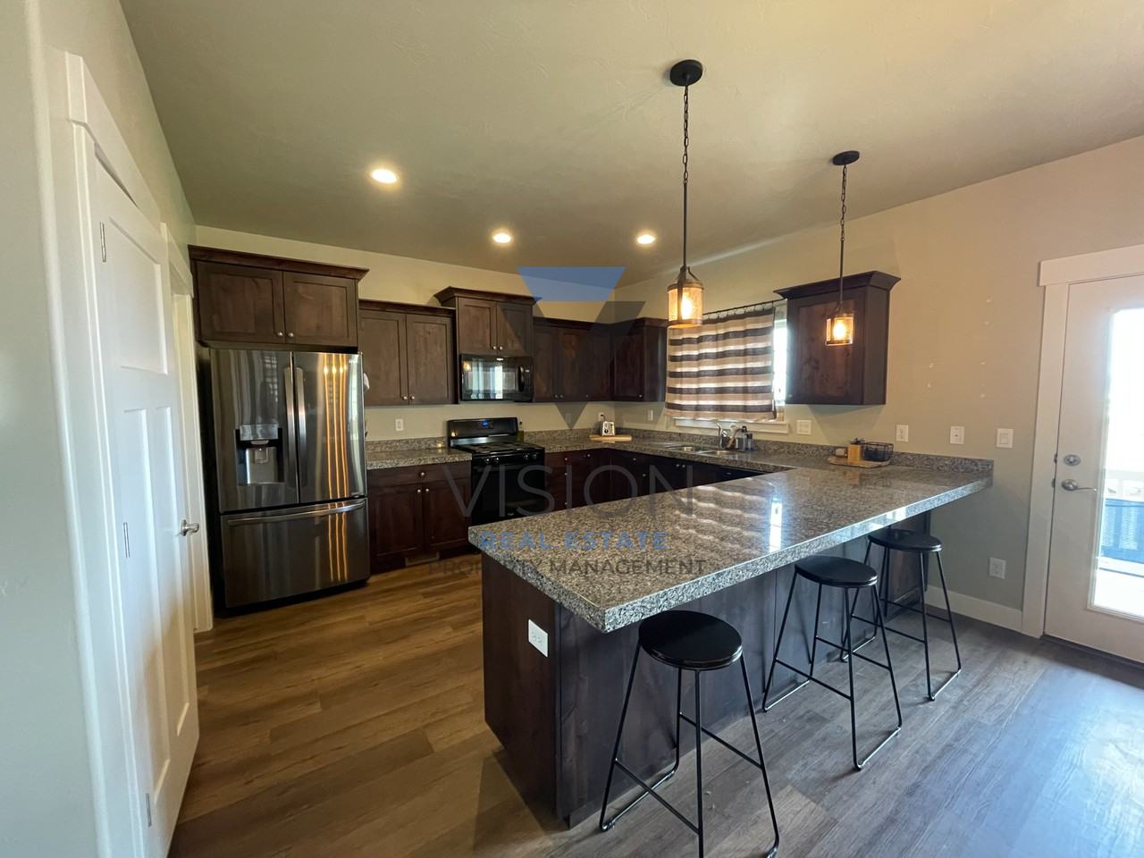 876 S Aspen Loop - Photo 2 of 19