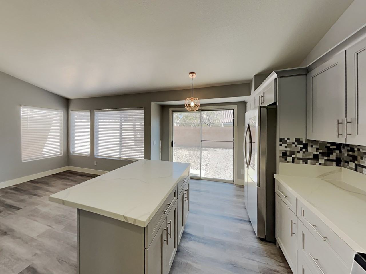 7816 High Stream Ave - Photo 3 of 17