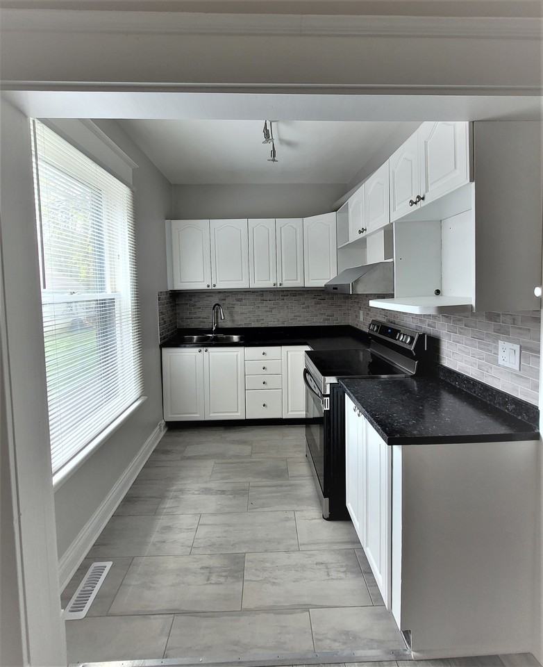 167 Erie Avenue #1 - Photo 2 of 8