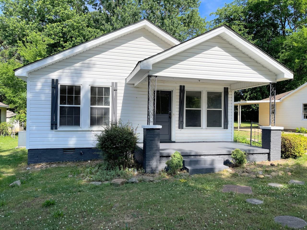 2508 Virginia Boulevard Northwest #1 - Photo 2 of 22