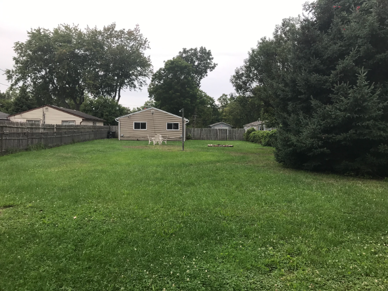 15313 Mcguire St - Photo 2 of 9