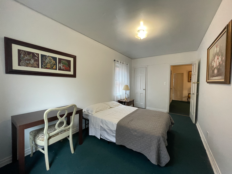 3403 92nd St - Photo 2 of 9