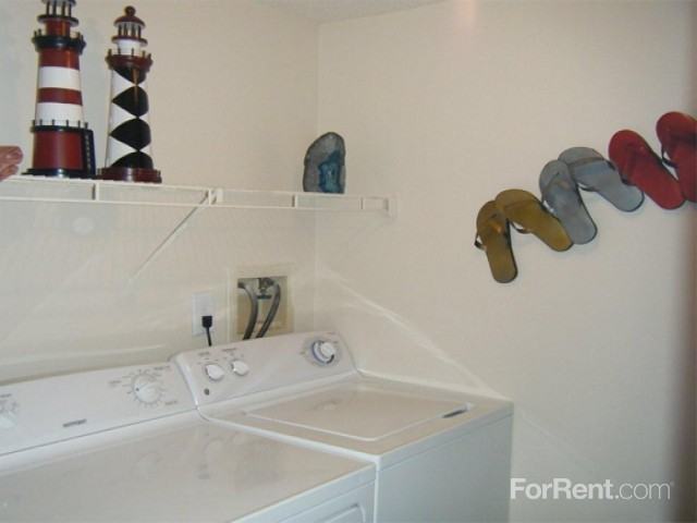 Hamptons of Cloverlane - Photo 3 of 18